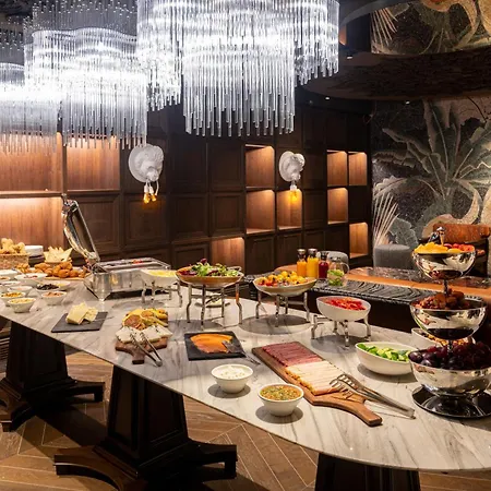 Orient Occident Istanbul, Autograph Collection Isztambul