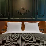 Orient Occident Istanbul, Autograph Collection