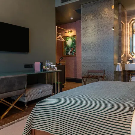 Orient Occident Istanbul, Autograph Collection 4*