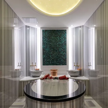 Orient Occident Istanbul, Autograph Collection Istanboel