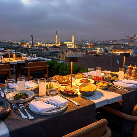 Orient Occident Istanbul, Autograph Collection Szálloda 4*